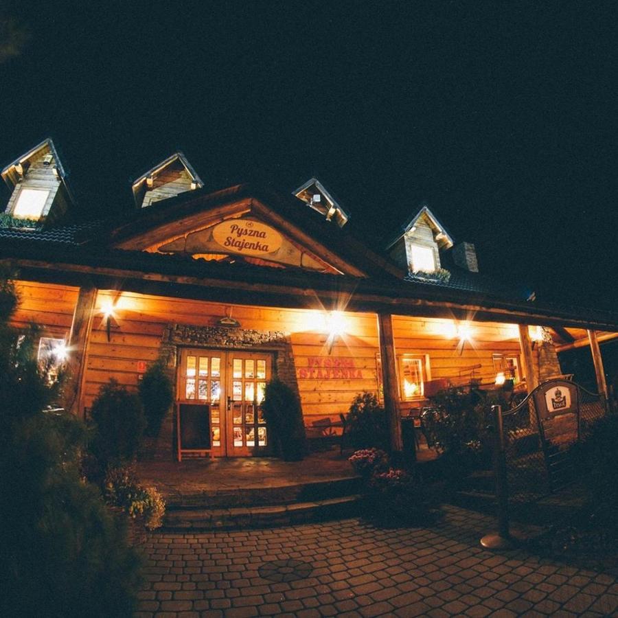 Pyszna Stajenka Otel Bakow  Dış mekan fotoğraf