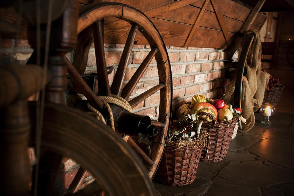 Pyszna Stajenka Otel Bakow  Dış mekan fotoğraf