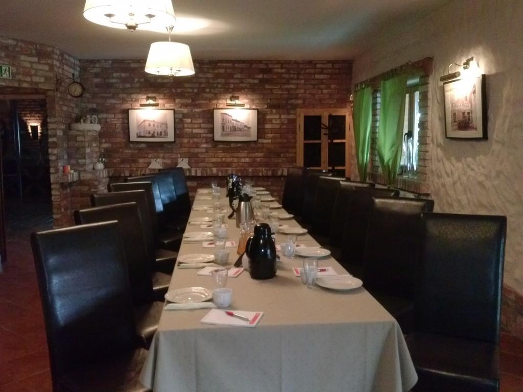 Pyszna Stajenka Otel Bakow  Dış mekan fotoğraf