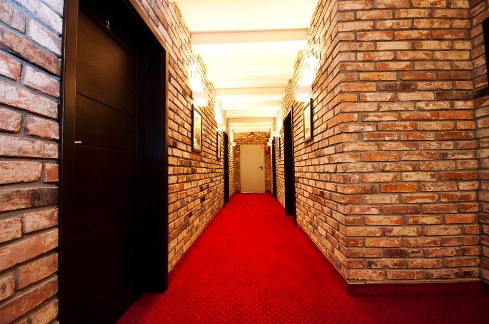 Pyszna Stajenka Otel Bakow  Dış mekan fotoğraf