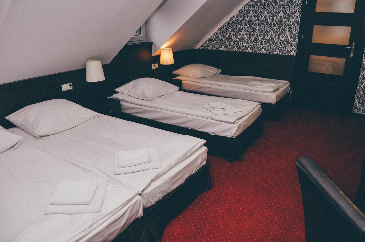 Pyszna Stajenka Otel Bakow  Dış mekan fotoğraf