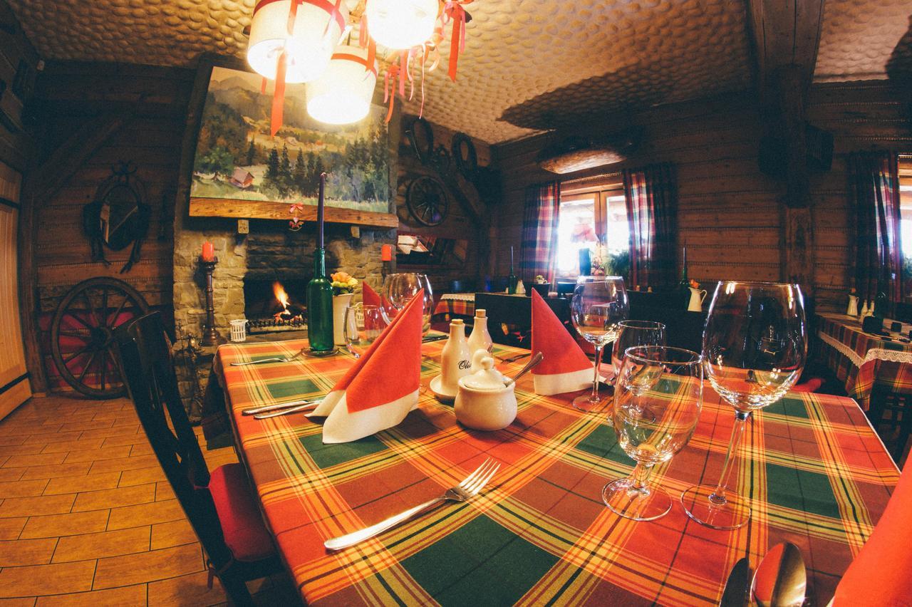 Pyszna Stajenka Otel Bakow  Dış mekan fotoğraf
