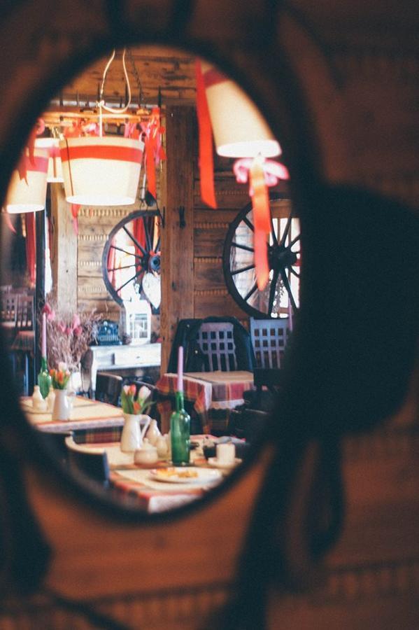Pyszna Stajenka Otel Bakow  Dış mekan fotoğraf