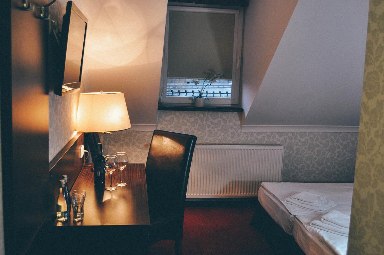 Pyszna Stajenka Otel Bakow  Dış mekan fotoğraf