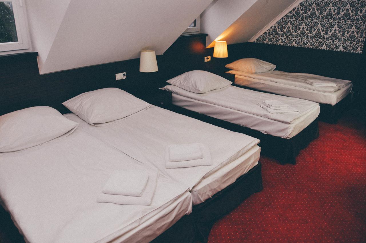 Pyszna Stajenka Otel Bakow  Dış mekan fotoğraf